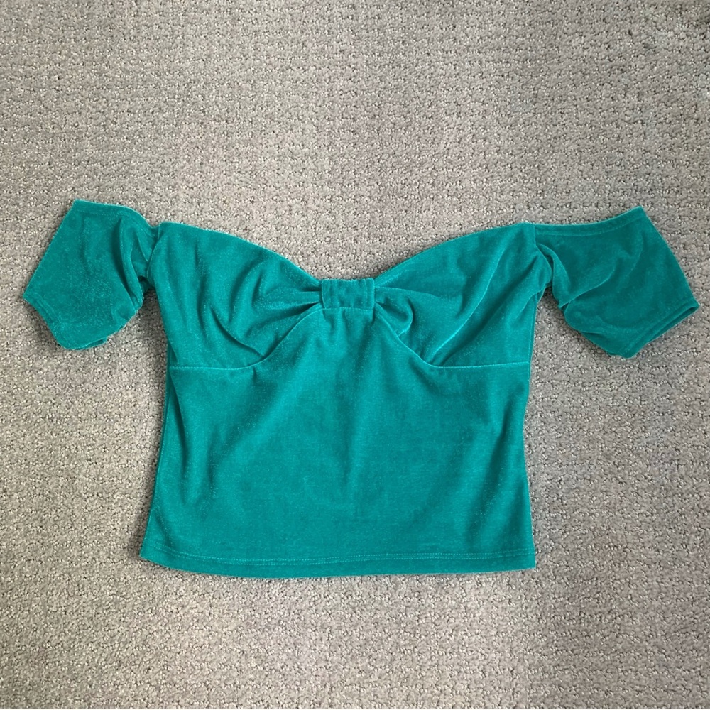 NWOT Kimchi Blue Green Velvet Off The Shoulder Crop Top Women Small Bow